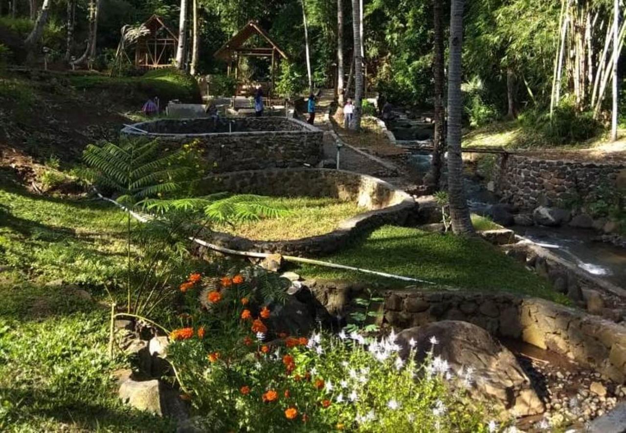 Vila Kampoeng Joglo Ijen Banyuwangi  Exteriér fotografie